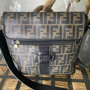 Vintage Fendi crossbody purse